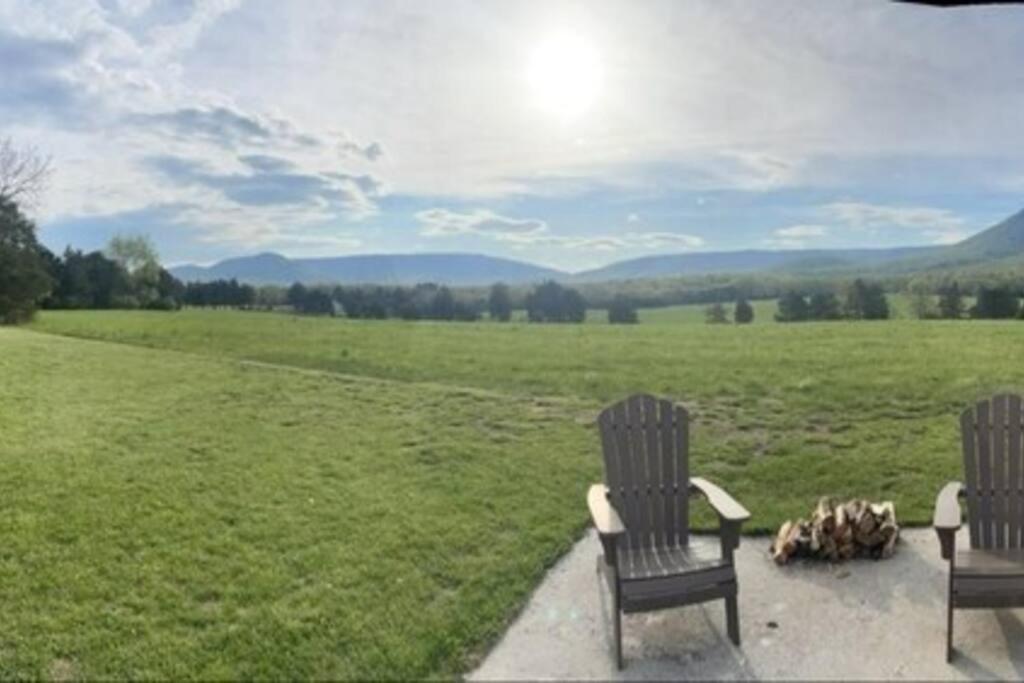 Holly Tree Retreat Located In Beautiful Luray, Va. Villa Exterior photo