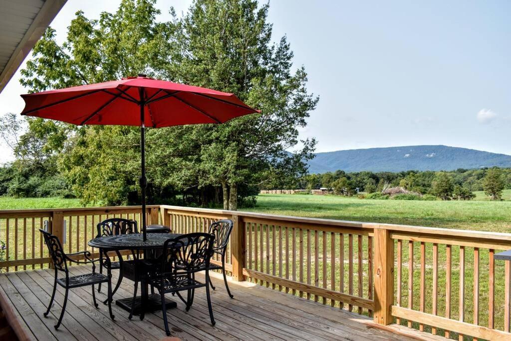 Holly Tree Retreat Located In Beautiful Luray, Va. Villa Exterior photo