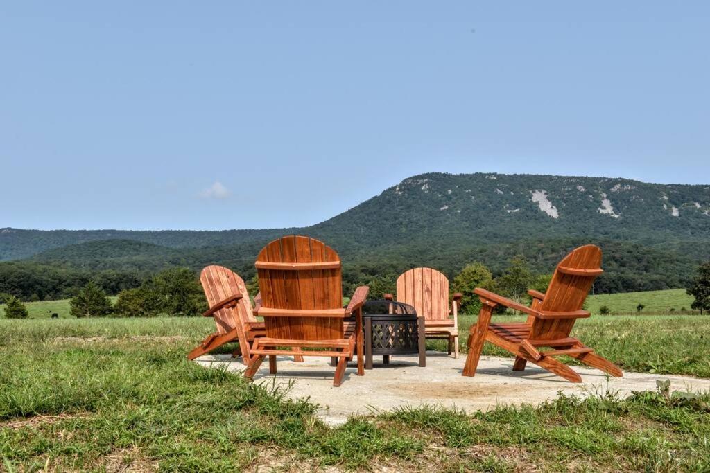 Holly Tree Retreat Located In Beautiful Luray, Va. Villa Exterior photo