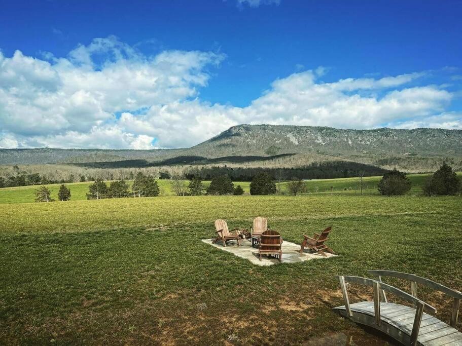 Holly Tree Retreat Located In Beautiful Luray, Va. Villa Exterior photo
