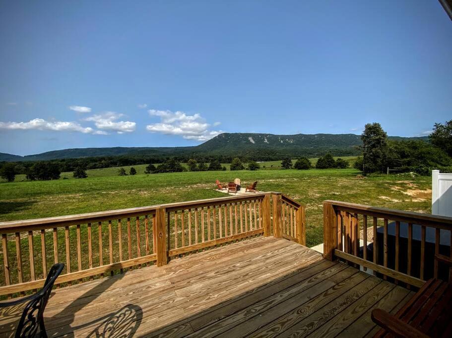 Holly Tree Retreat Located In Beautiful Luray, Va. Villa Exterior photo