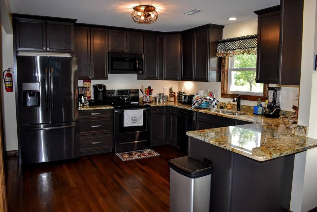 Holly Tree Retreat Located In Beautiful Luray, Va. Villa Exterior photo